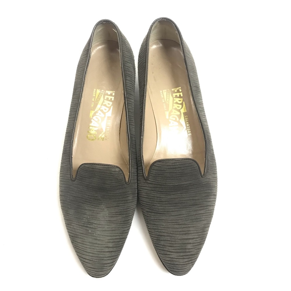 Salvatore ferragamo loafer Gray textured suede block heels Sz 7.5